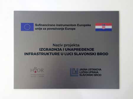 NATPISNE PLOČE VEZANO ZA PROVOĐENJE PROJEKATA EUROPSKE UNIJE ZA POTREBE EU VIDLJIVOSTI, INFORMACIJSKE I TRAJNE NATPISNE PLOČE